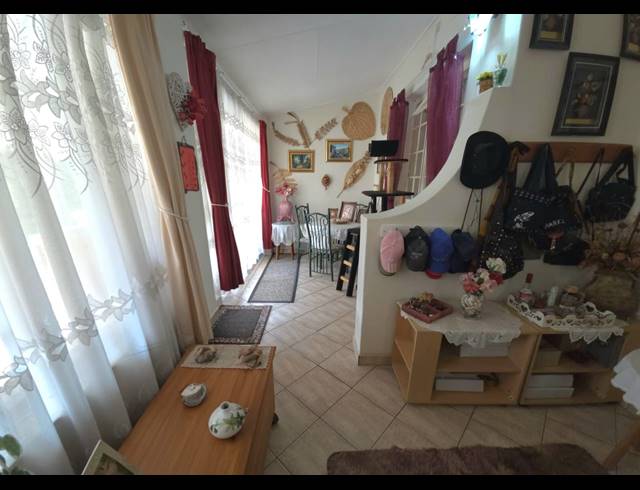 3 BEDROOM RETIREMENT UNIT FOR SALE IN ROOIBERG
